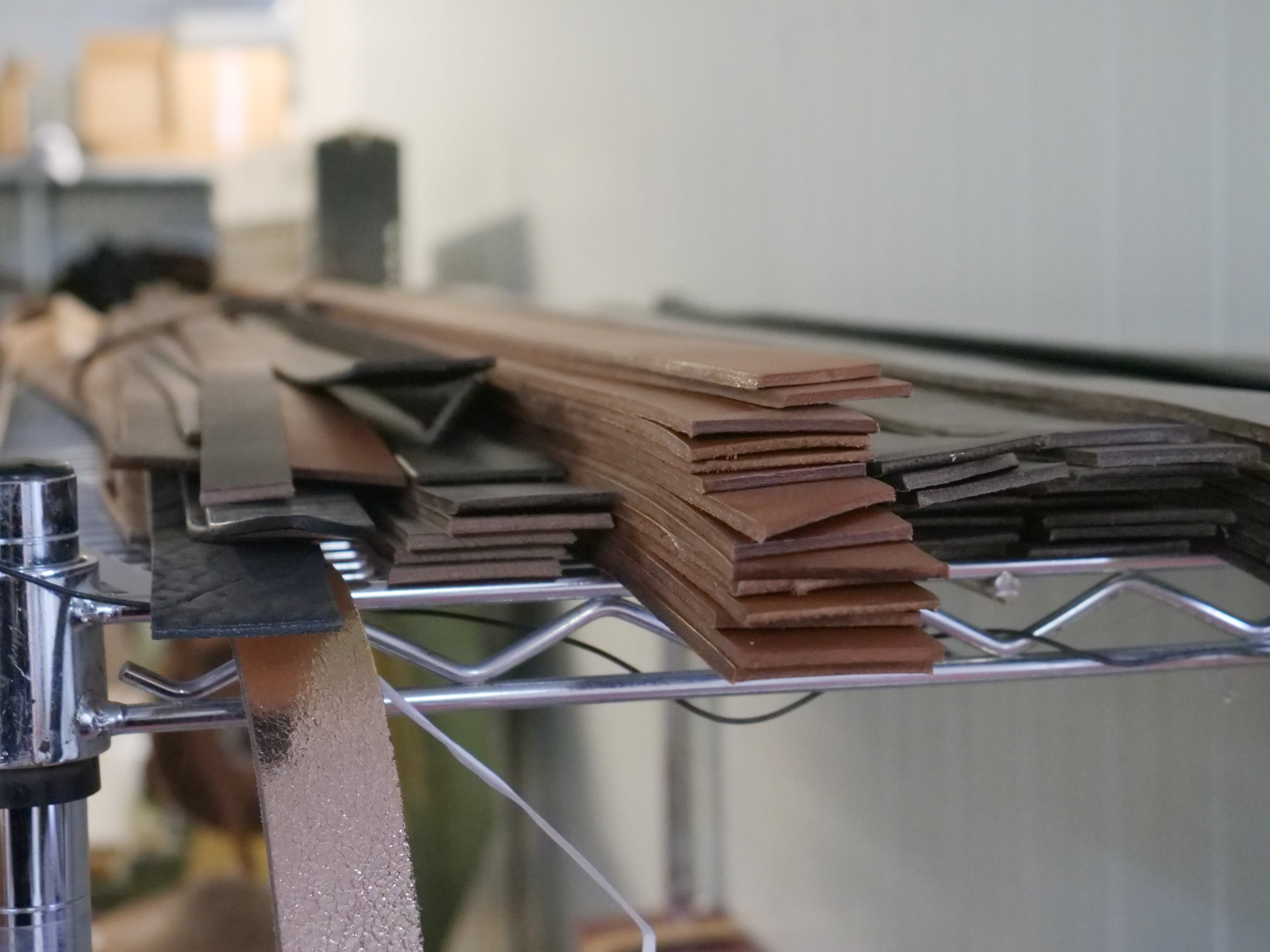 Pourquoi choisir une ceinture artisanale plutôt qu’industrielle ?